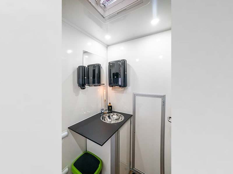 WC Wagen 2-1-2